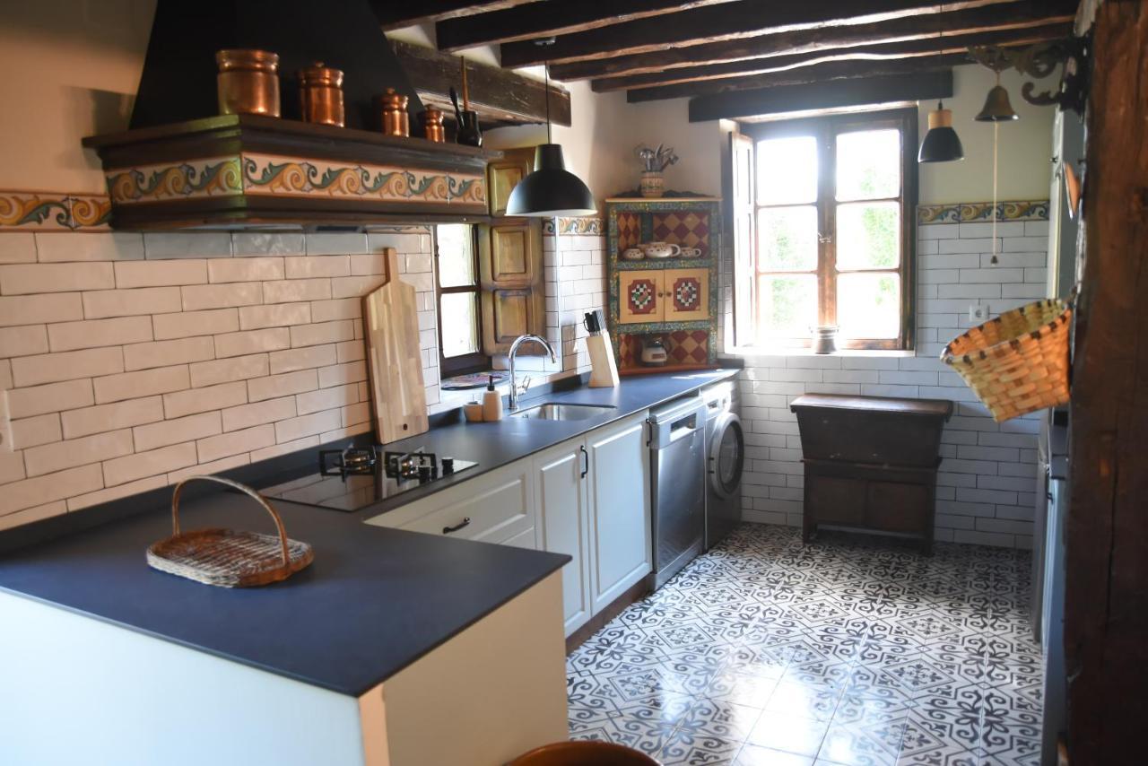 Espectacular Casa Rural En Castaneda Socobio Luaran gambar