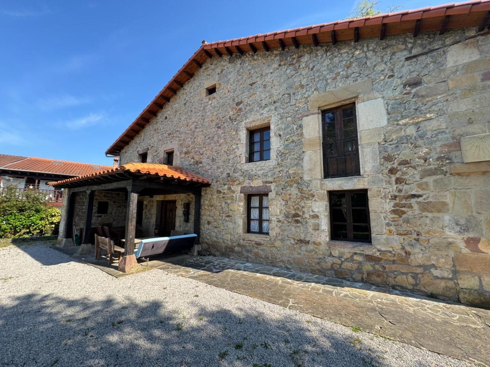 Espectacular Casa Rural En Castaneda Socobio Luaran gambar